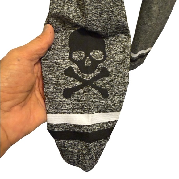 Gray and Black Athletic Set Soul Cycle Athletic Wear new - Picture 5 of 12